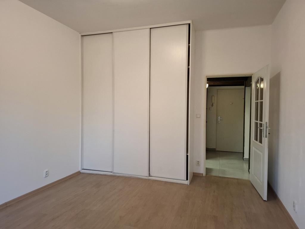 Pronájem bytu 1+kk 27 m2