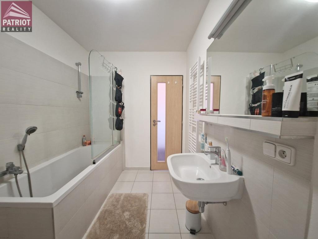 Pronájem bytu 1+kk 53 m2