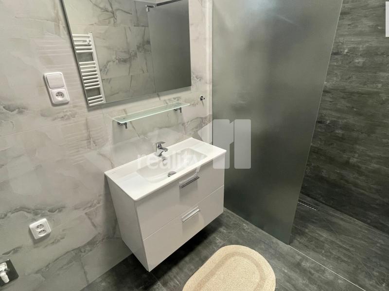 Pronájem bytu 3+1 75 m2, Jiřice – náhled fotky 8