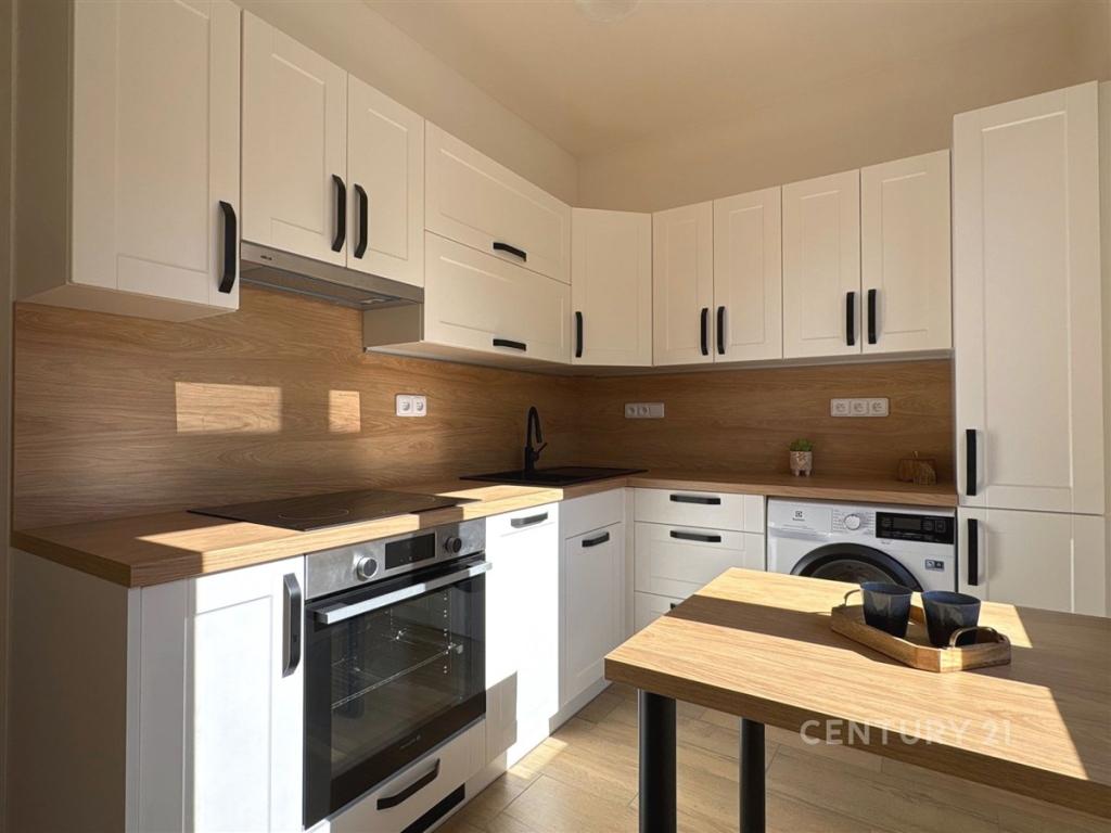 Pronájem bytu 2+1 52 m2