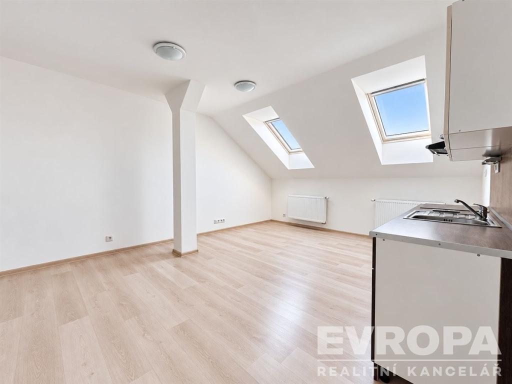 Pronájem bytu 2+kk 47 m2