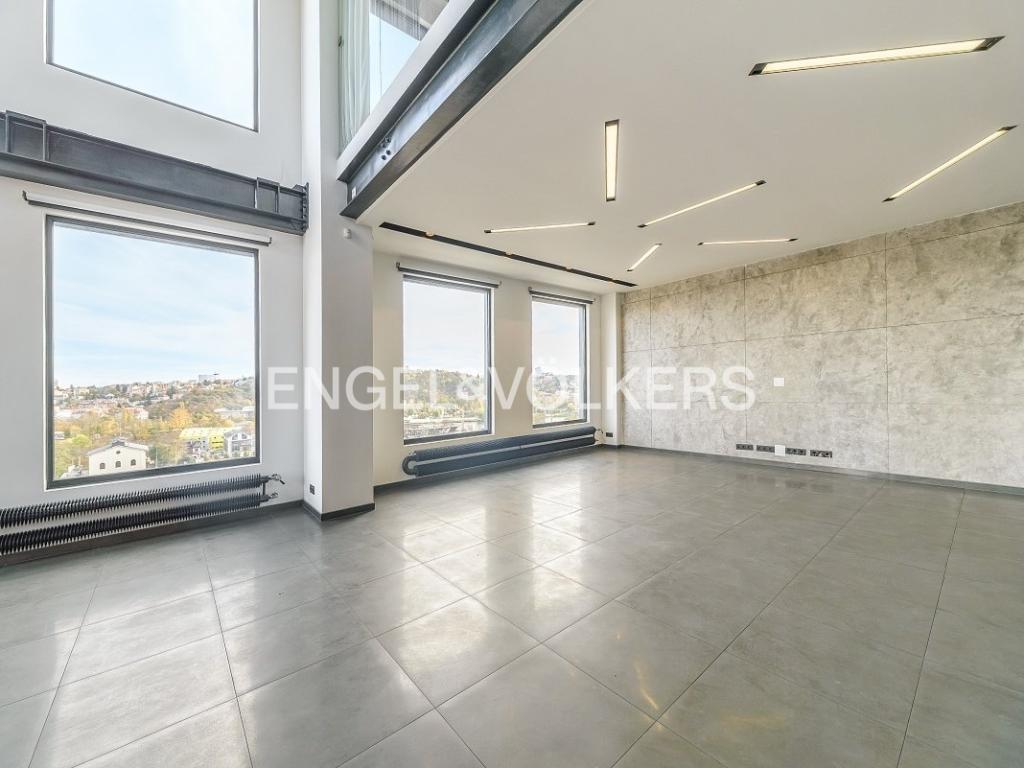 Pronájem bytu 4+kk 421 m2