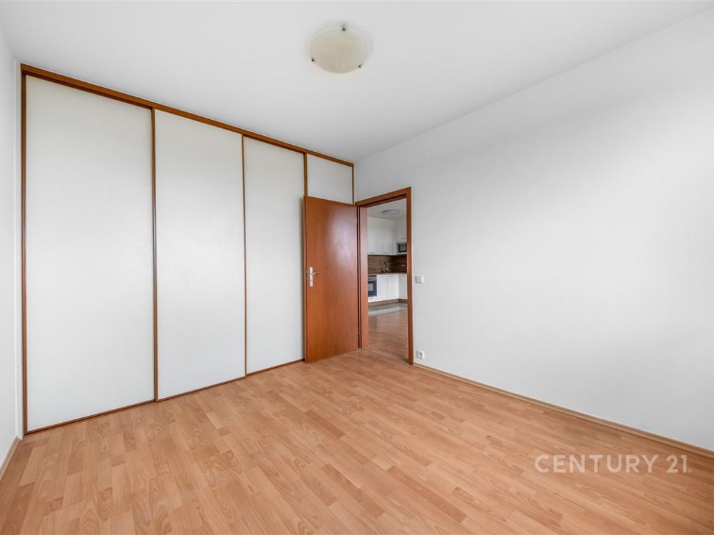 Pronájem bytu 2+kk 64 m2