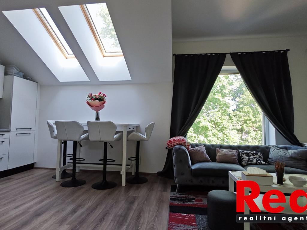 Pronájem bytu 2+kk 52 m2