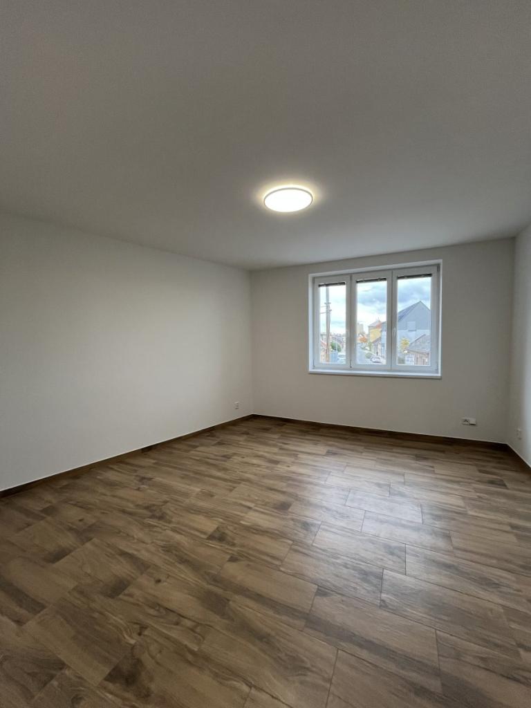 Pronájem bytu 2+1 68 m2