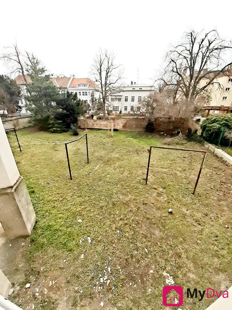 Pronájem bytu 1+1 38 m2