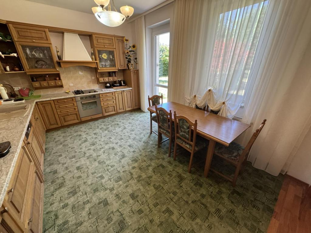 Prodej domu 301 m2, Praha – náhled fotky 28