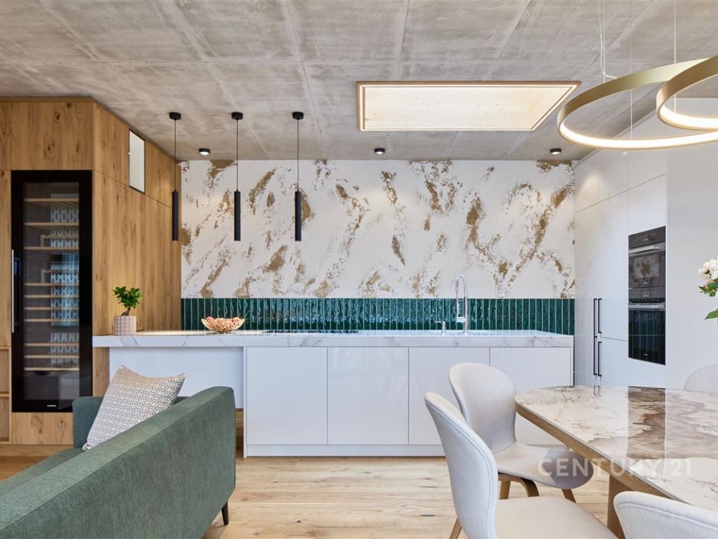 Pronájem bytu 4+kk 114 m2