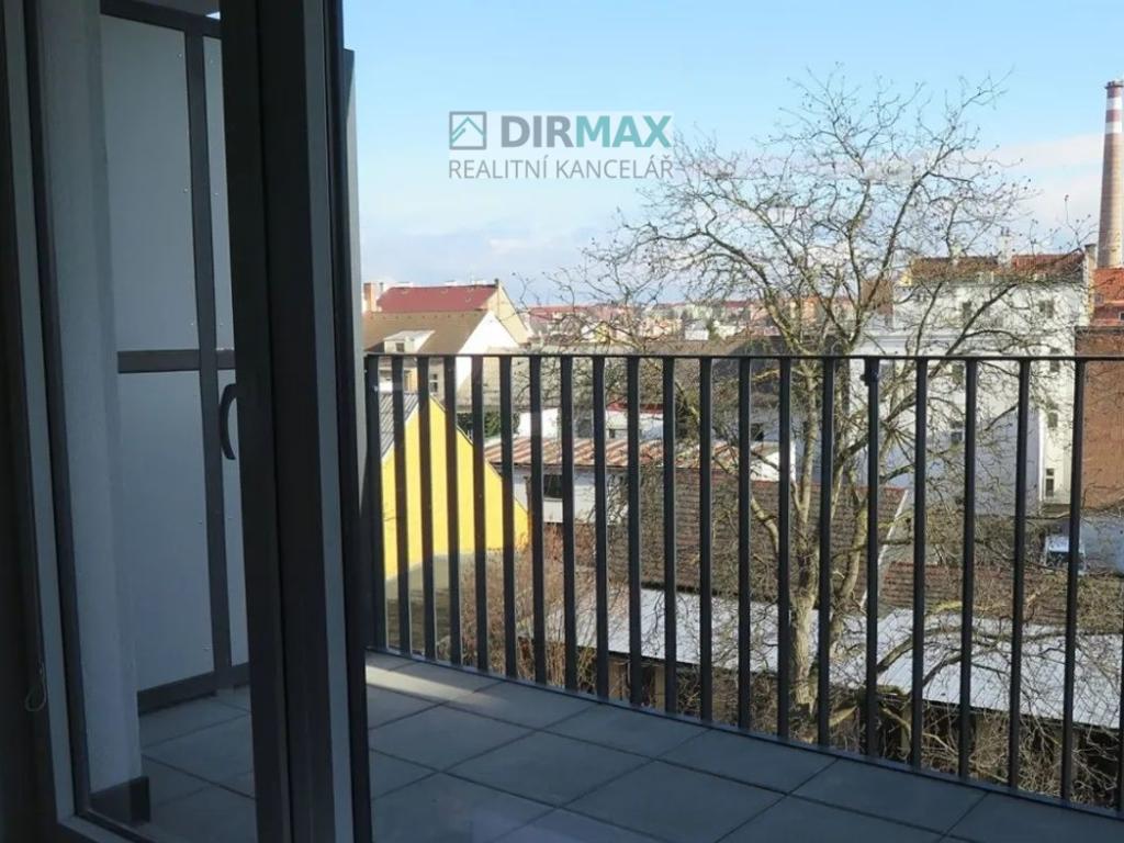 Pronájem bytu 1+kk 33 m2