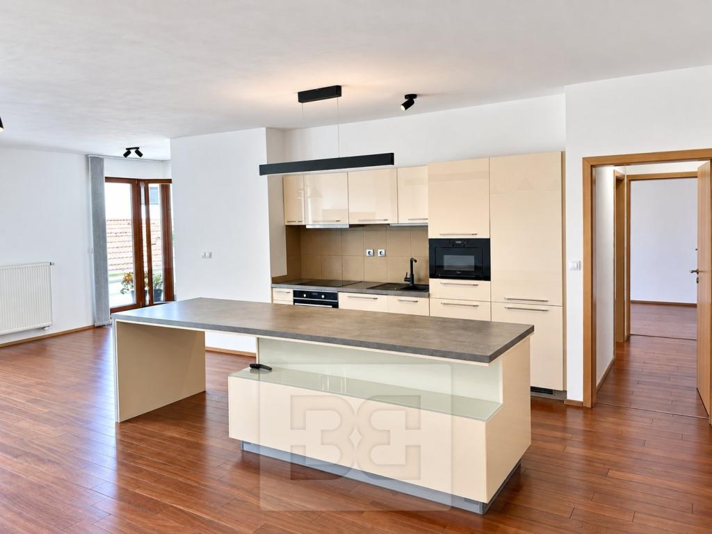 Pronájem bytu 3+kk 109 m2