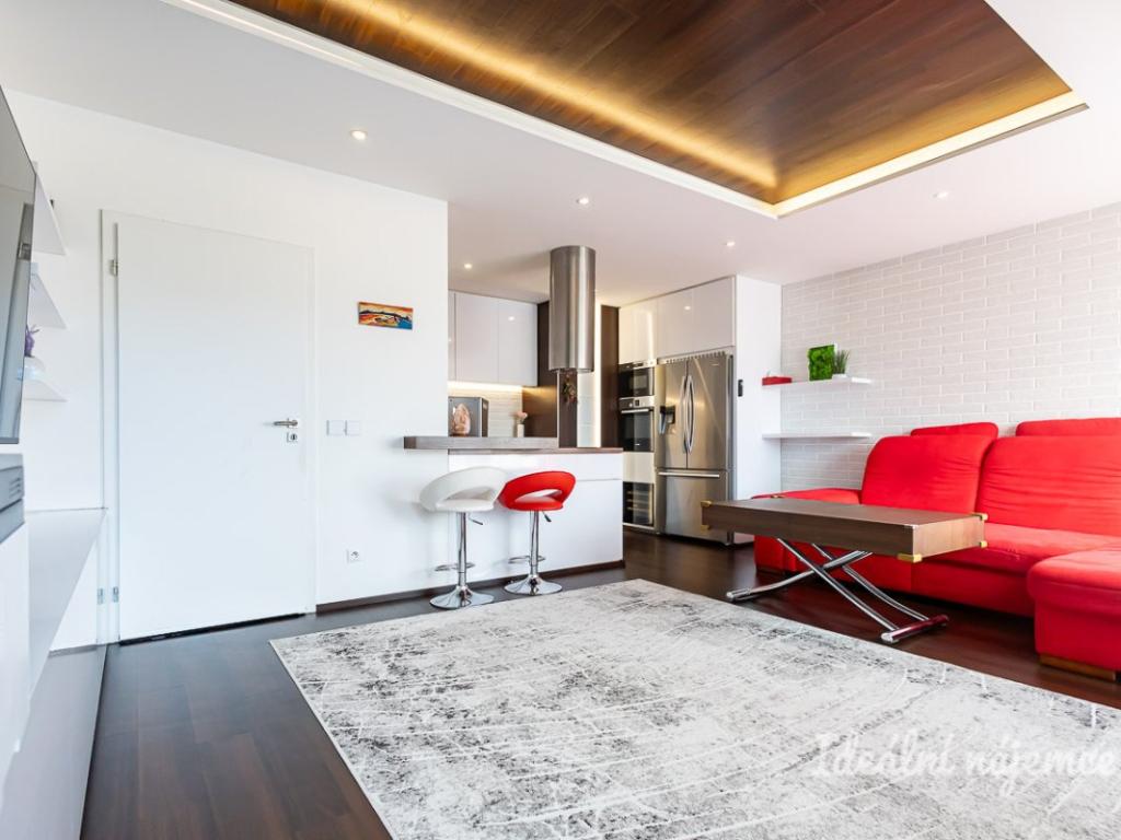 Pronájem bytu 2+kk 80 m2