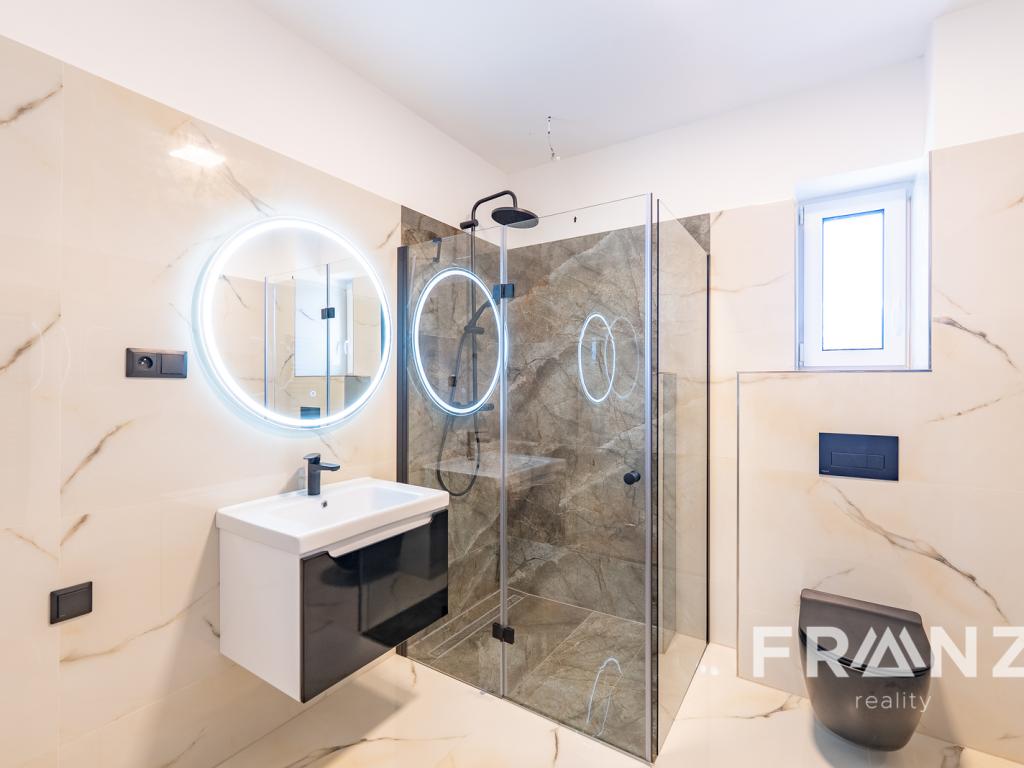 Pronájem bytu 2+1 75 m2