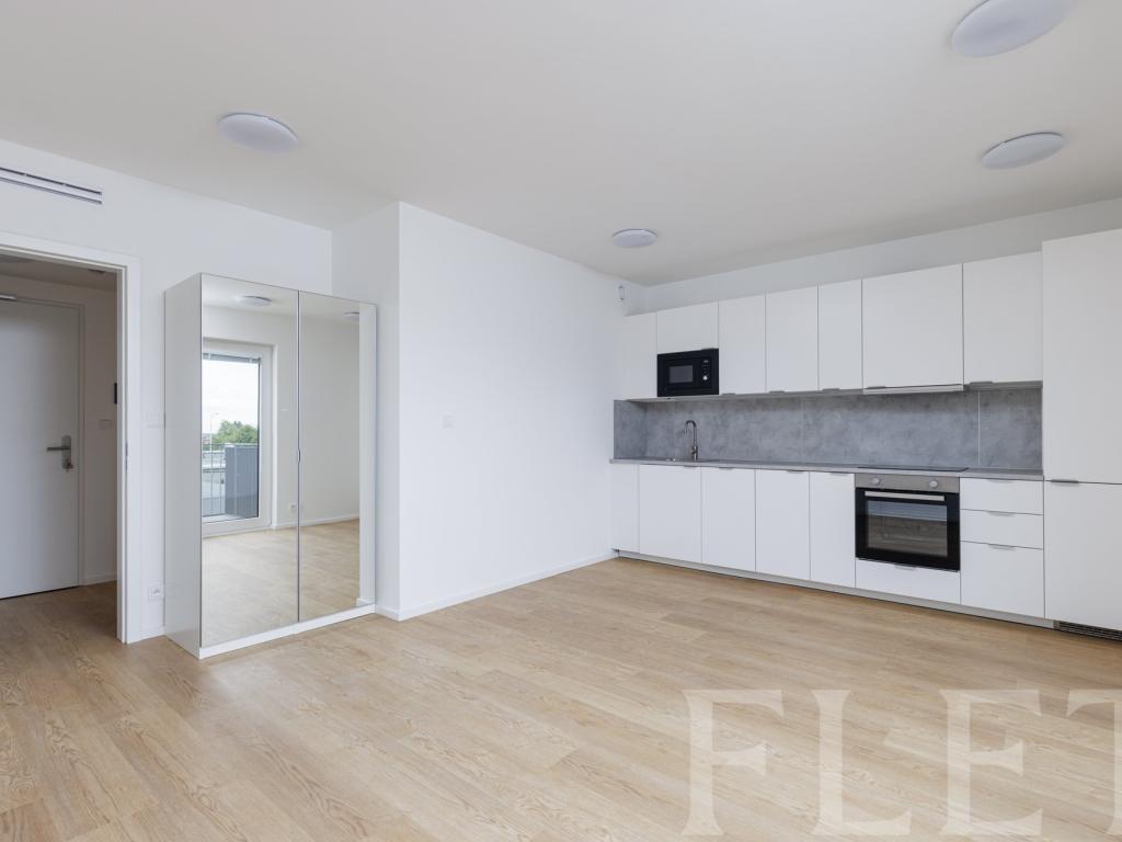 Pronájem bytu 1+kk 37 m2