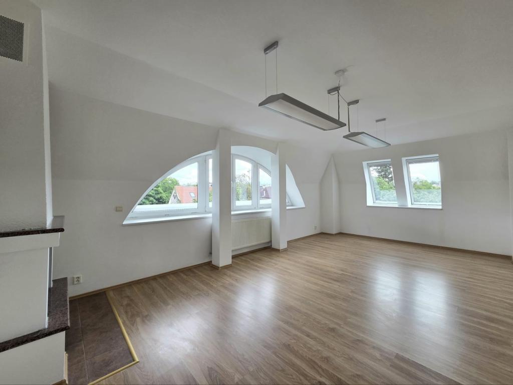 Pronájem bytu 4+1 128 m2