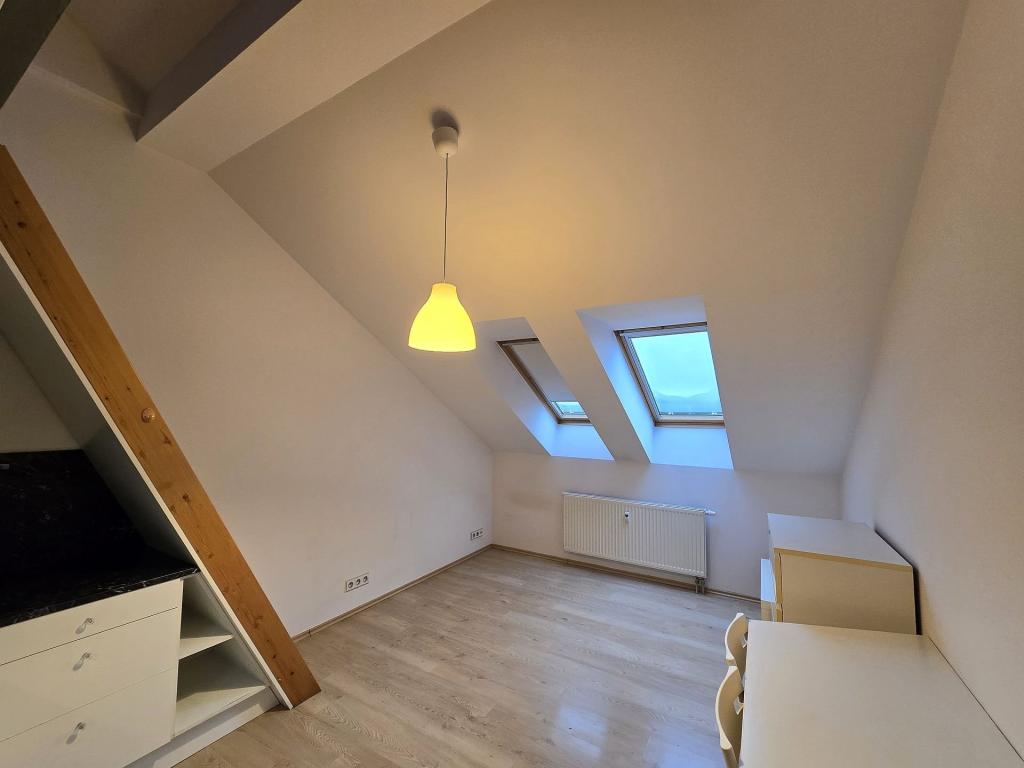 Pronájem bytu 1+kk 20 m2