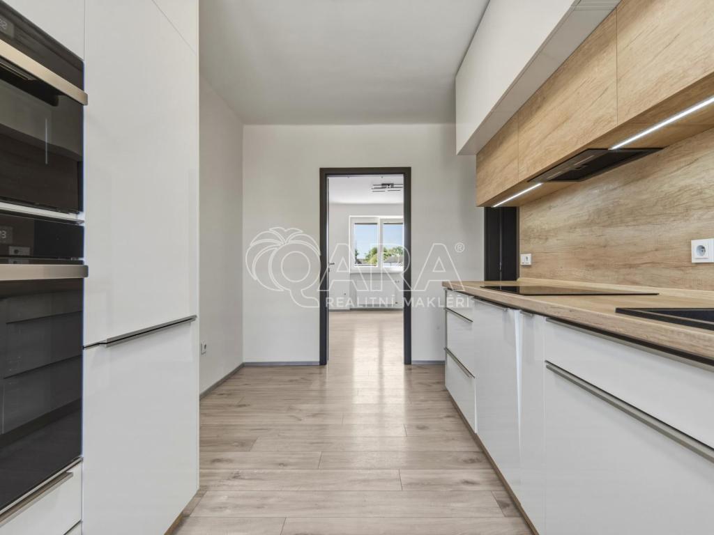 2+1 Apartment in Hradec Králové, Okrouhlík, Pražské Předměstí – pohled 6