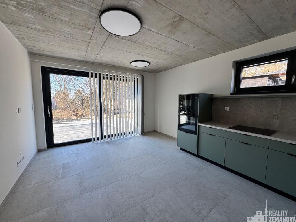 Pronájem bytu 2+kk 42 m2