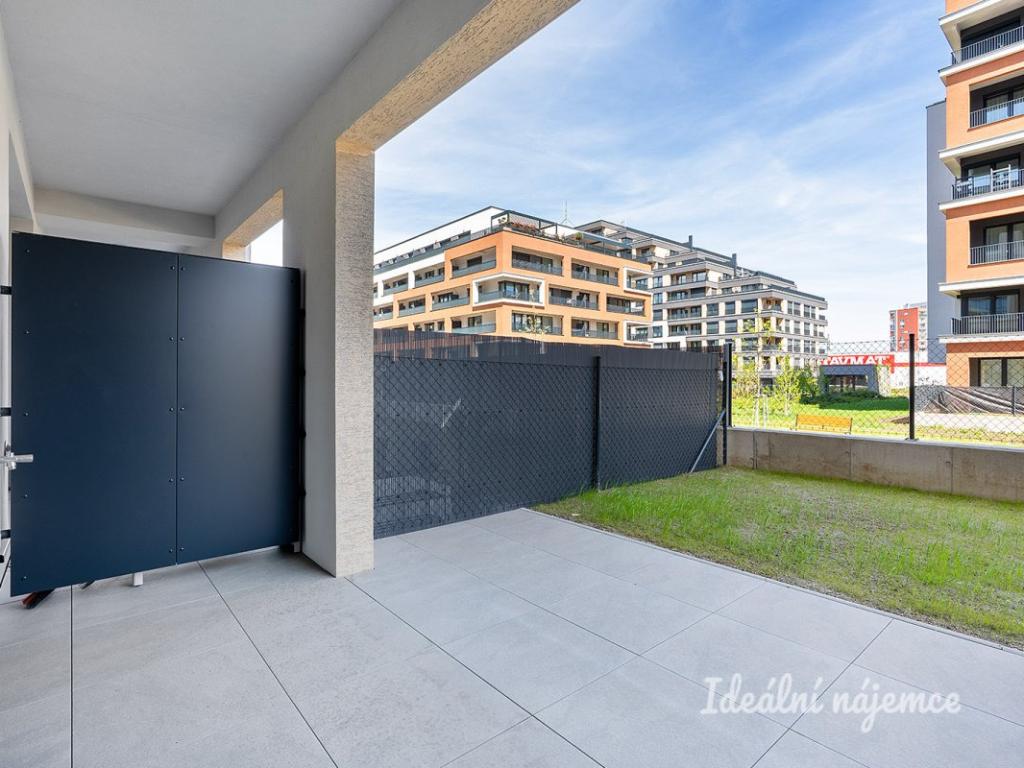 Pronájem bytu 1+kk 32 m2