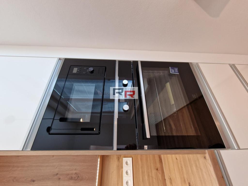 Pronájem bytu 3+kk 64 m2