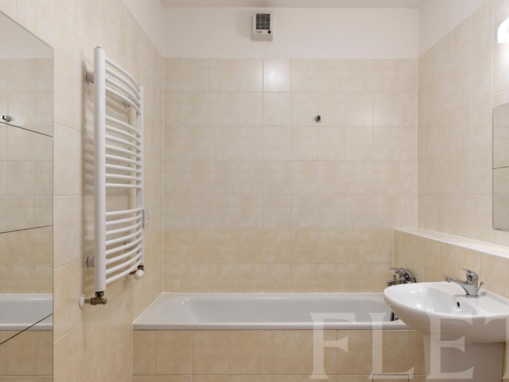 Pronájem bytu 2+kk 48 m2, Praha – náhled fotky 12