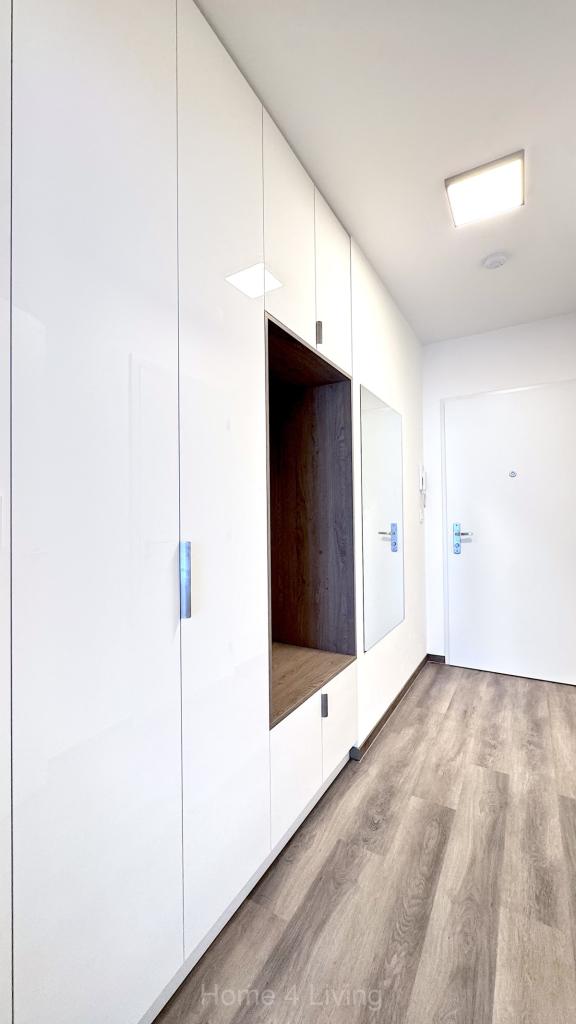 Pronájem bytu 1+kk 35 m2