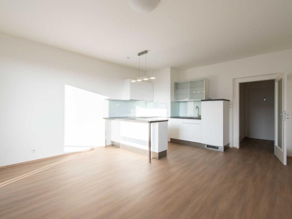 Pronájem bytu 2+kk 53 m2