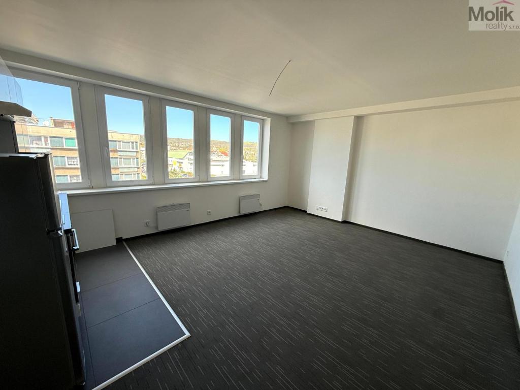 Pronájem bytu 1+kk 34 m2