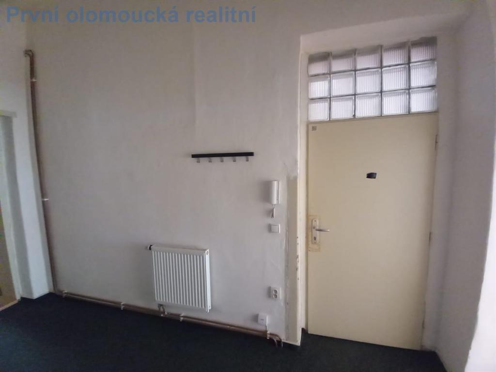 Pronájem 2+kk, Olomouc - 8. května, 12500 Kč, 85