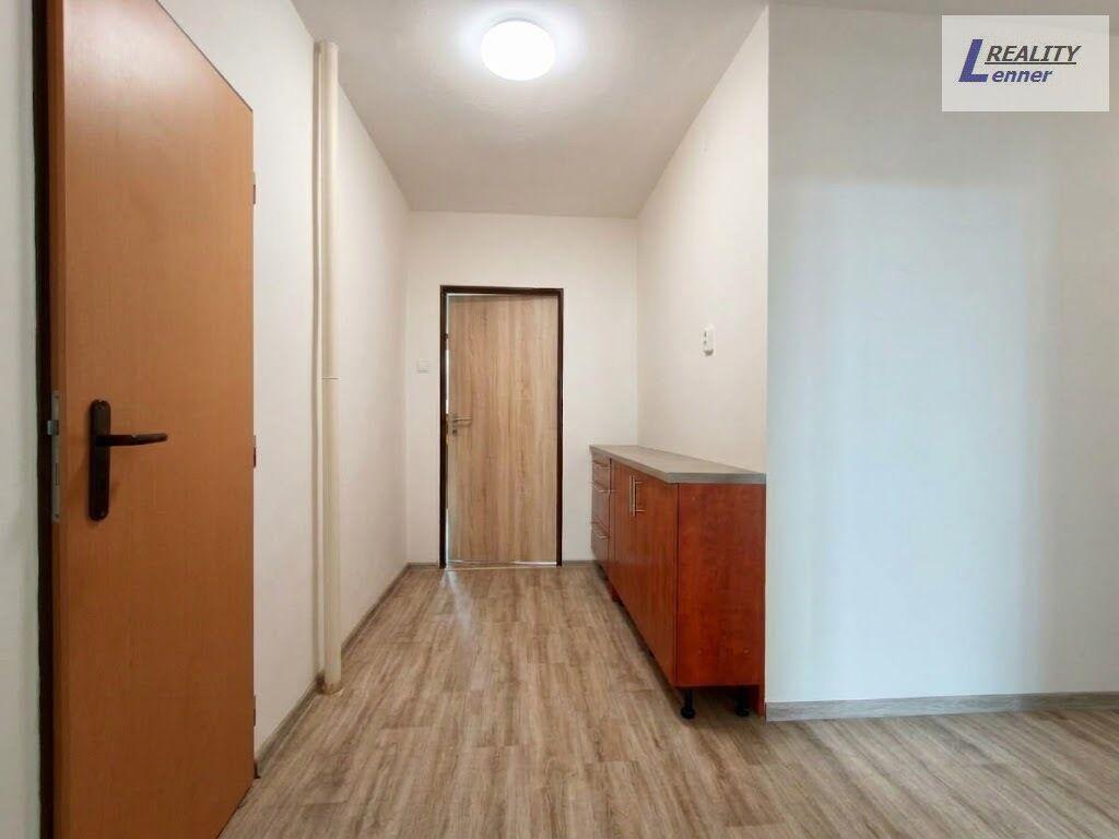 Pronájem bytu 3+1 99 m2, Příbram – náhled fotky 15