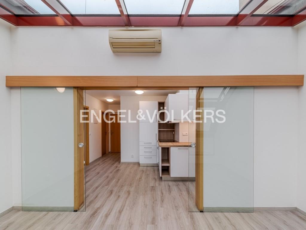 Pronájem bytu 4+1 80 m2, Praha – náhled fotky 6