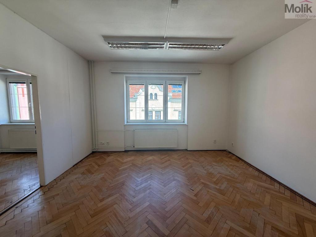 Pronájem bytu atypický 150 m2