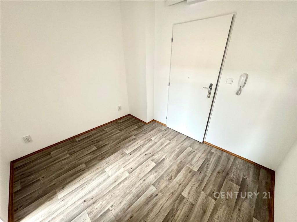 Pronájem bytu 1+kk 35 m2