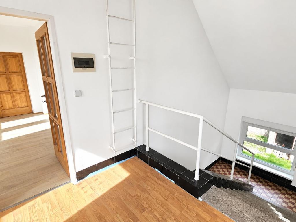 Pronájem domu 126 m2, Králův Dvůr – náhled fotky 23