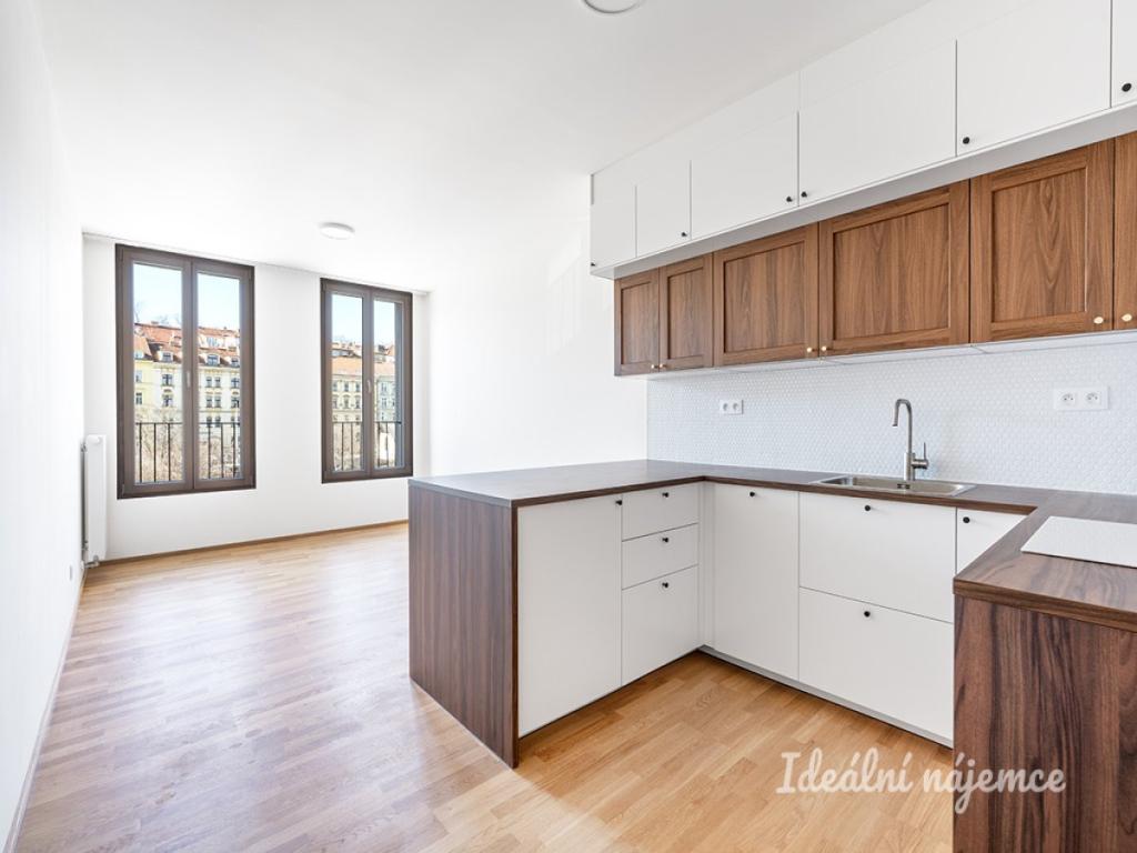 Pronájem bytu 1+kk 32 m2