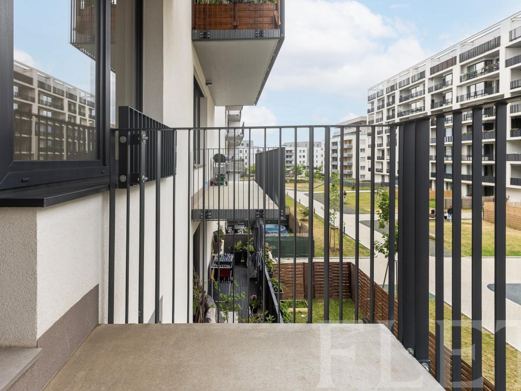Pronájem bytu 1+kk 31 m2, Praha – náhled fotky 10