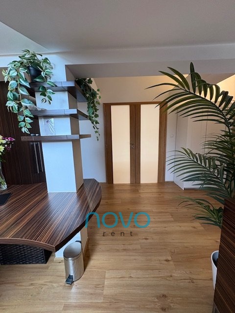 Pronájem bytu 3+1 115 m2, Praha – náhled fotky 24