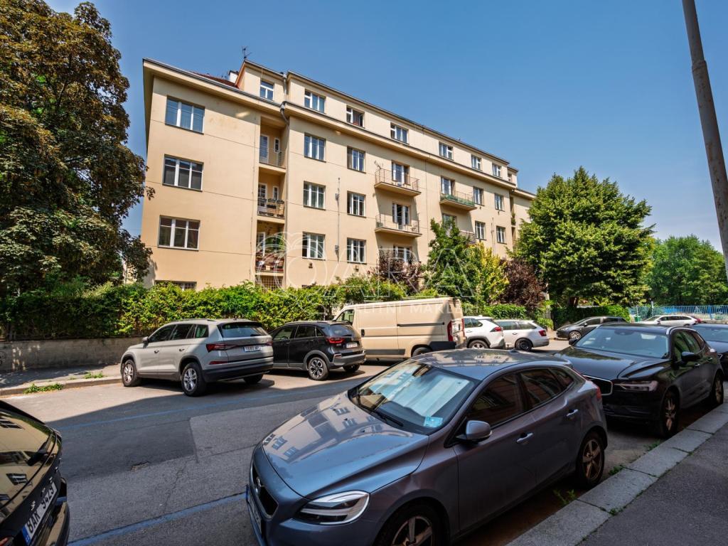 Prodej bytu 1+1 53 m2, Praha – náhled fotky 24