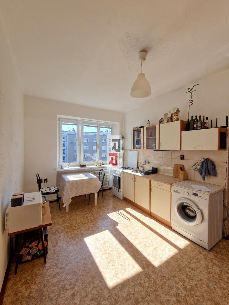 Pronájem bytu 1+1 52 m2