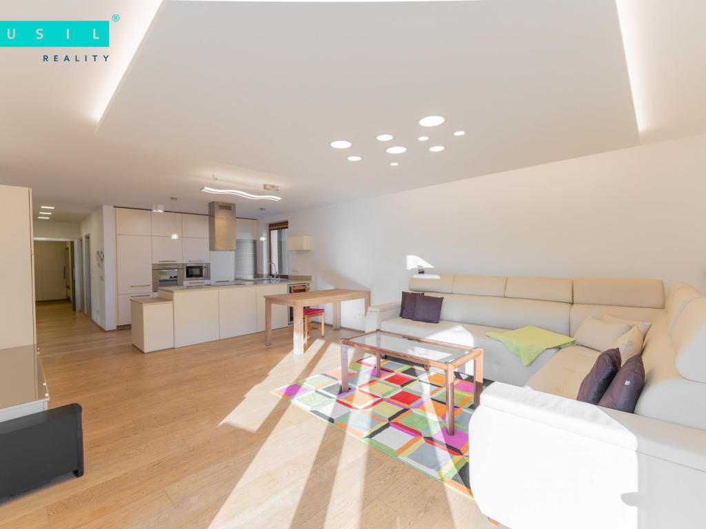 Pronájem bytu 4+kk 151 m2, Olomouc – náhled fotky 7