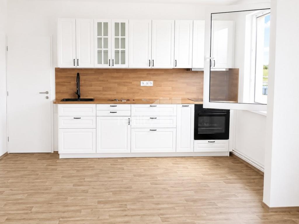 Pronájem bytu 1+kk 38 m2