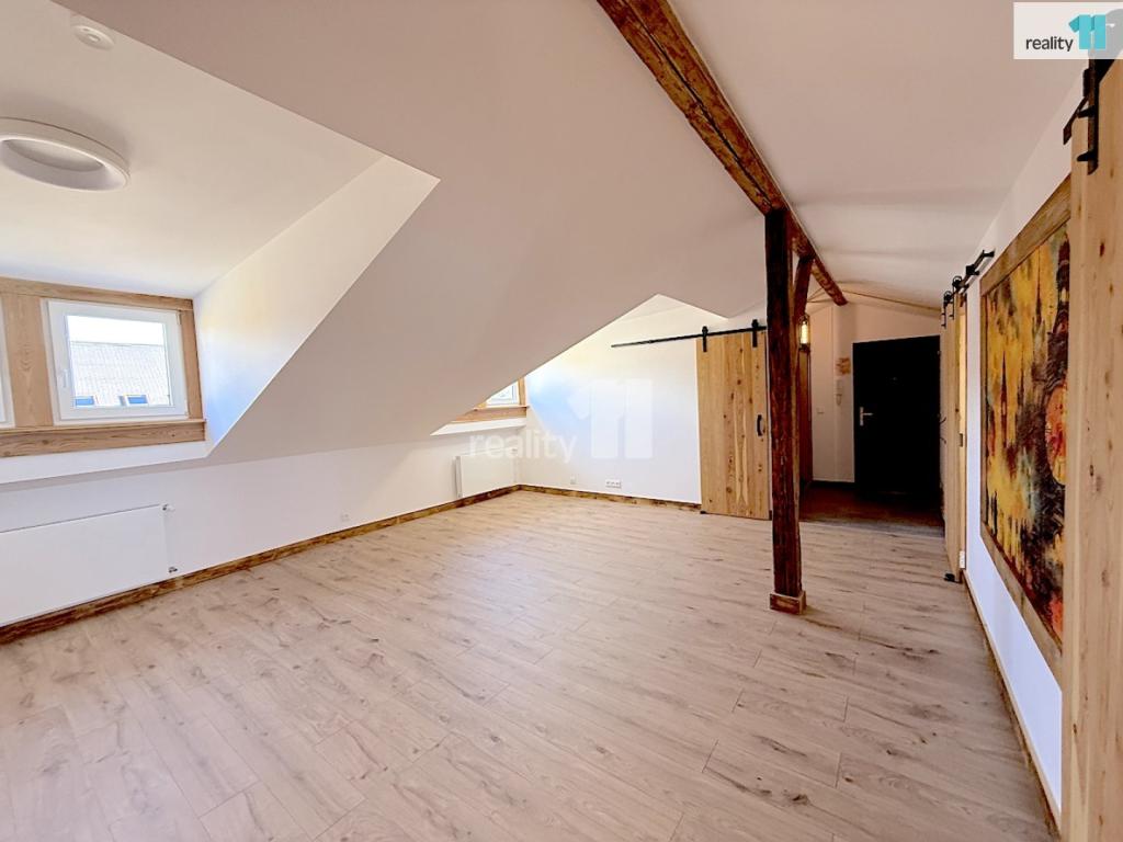 Prodej bytu 2+kk 81 m2, Karlovy Vary – náhled fotky 17