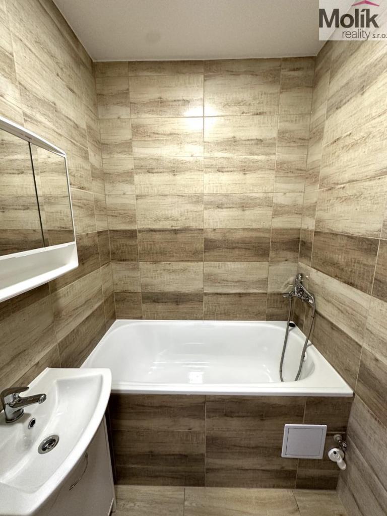 Pronájem bytu 2+1 52 m2, Duchcov – náhled fotky 13