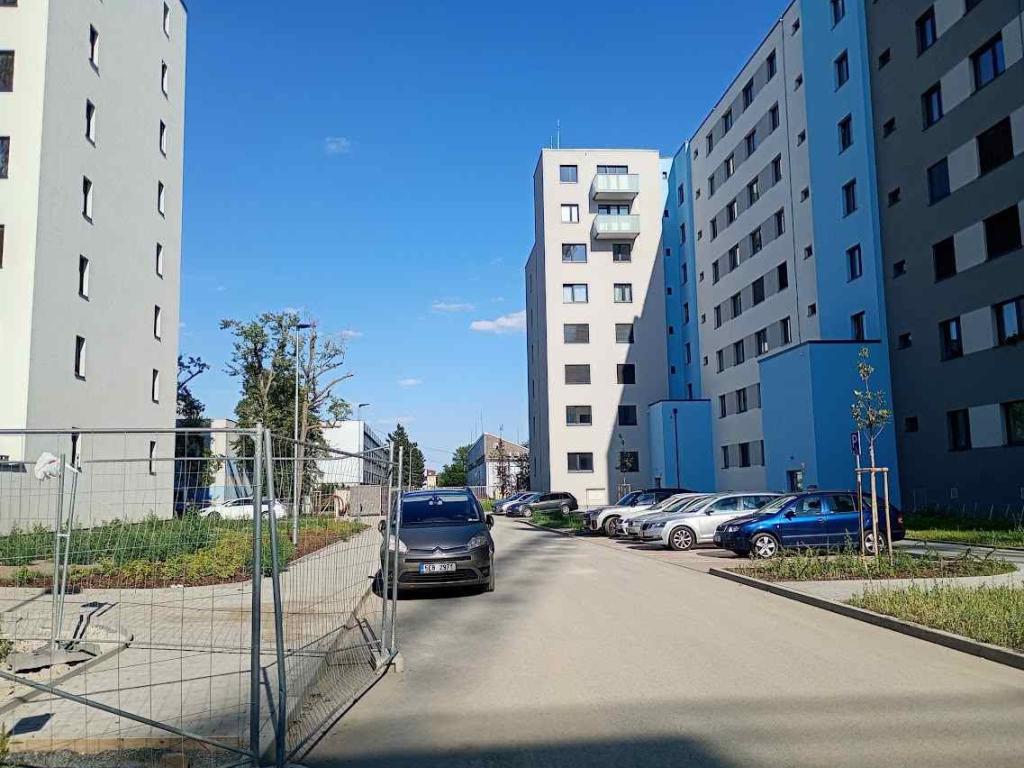 Pronájem bytu 2+kk 43 m2, Praha – náhled fotky 12