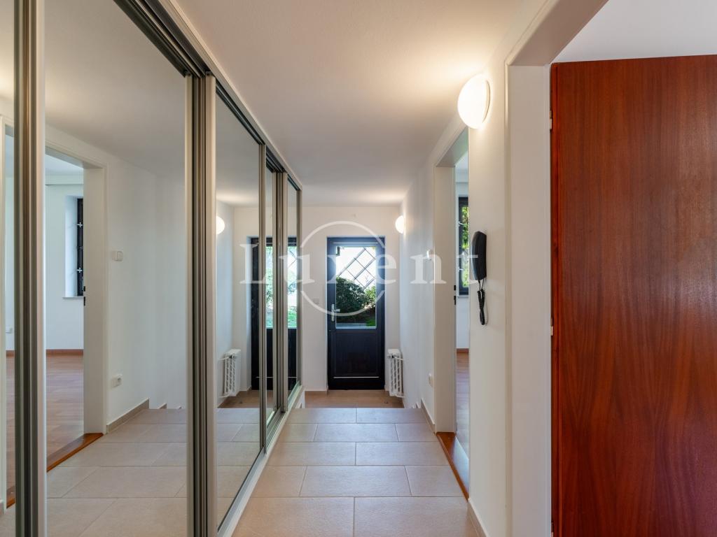 Pronájem domu 417 m2, Praha – náhled fotky 25