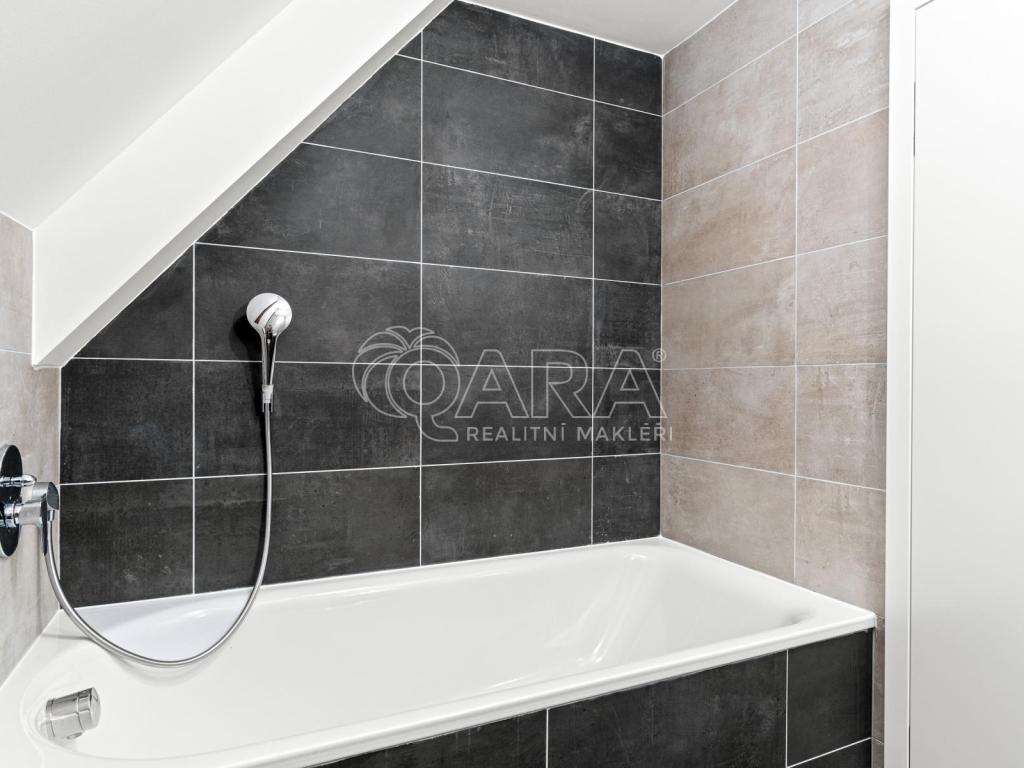 Pronájem bytu 5+kk 107 m2, Praha – náhled fotky 7