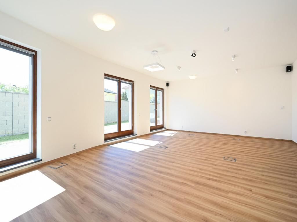 Pronájem bytu 1+kk 51 m2
