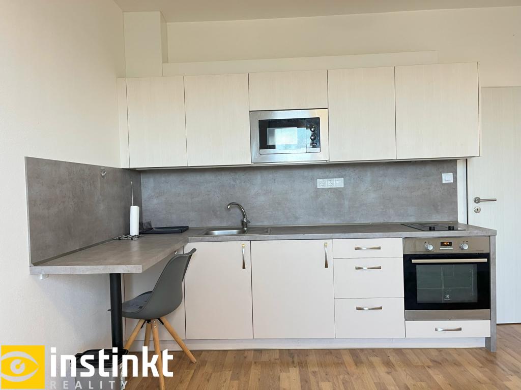 Pronájem bytu 1+kk 28 m2