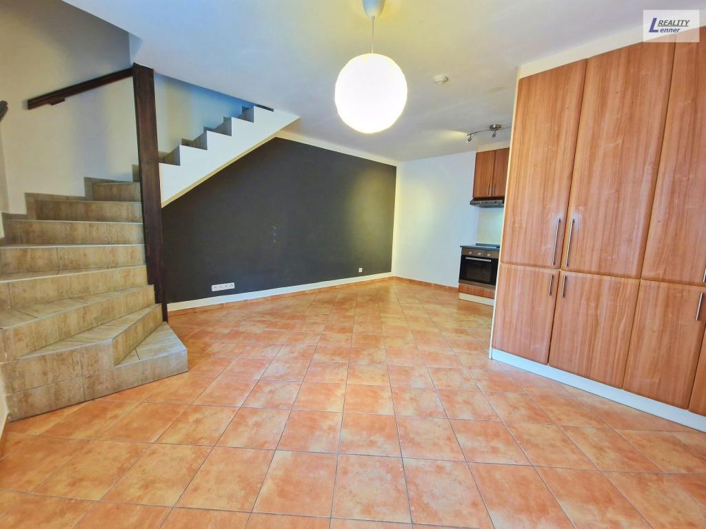Pronájem bytu 3+kk 72 m2