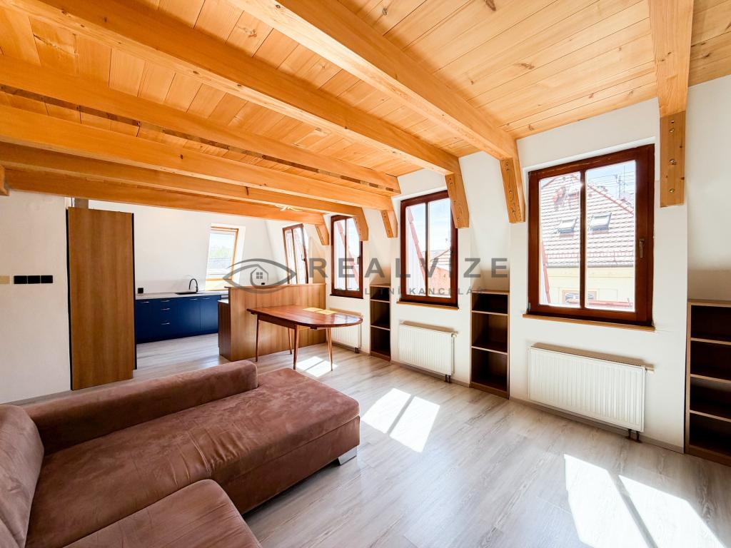 Pronájem bytu 3+1 89 m2