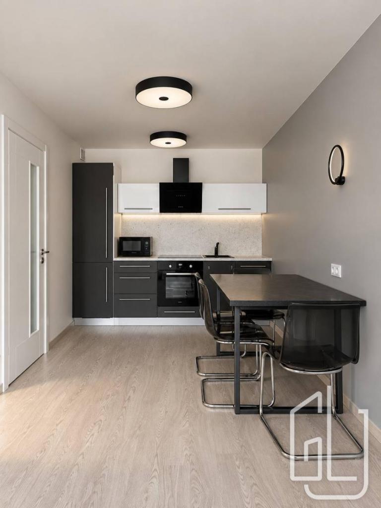 Pronájem bytu 2+kk 59 m2, Praha – náhled fotky 2